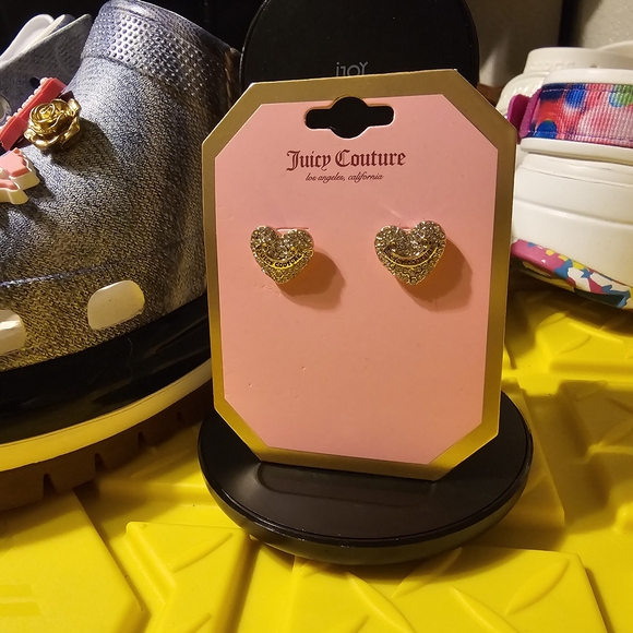❣️New! Juicy Couture Heart Crystal Stud Earrings - Picture 3 of 4